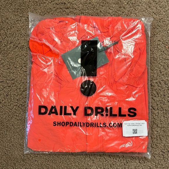 Jackets & Blazers - NWT Daily Drills Nylon Zip Jacket Orange XS/S